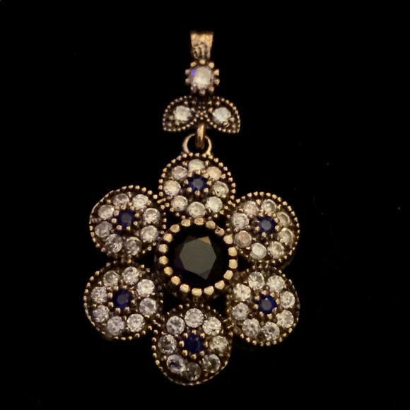Sapphire Topaz Flower Pendant - Picture 1 of 8